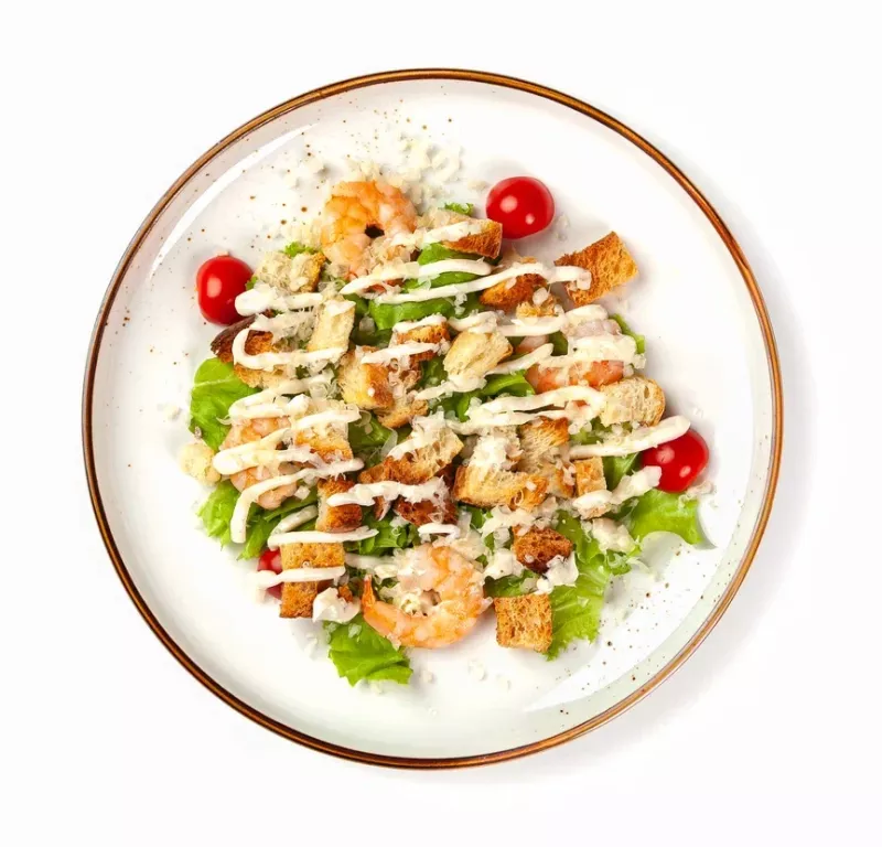 Салат цезарь с креветками